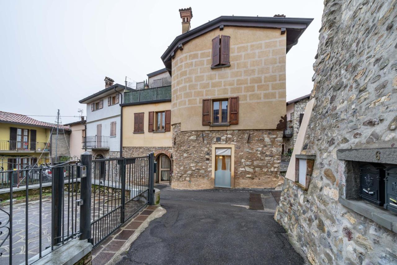 Le Chateau Franciacorta - By Host4U Leilighet Colombaro  Eksteriør bilde